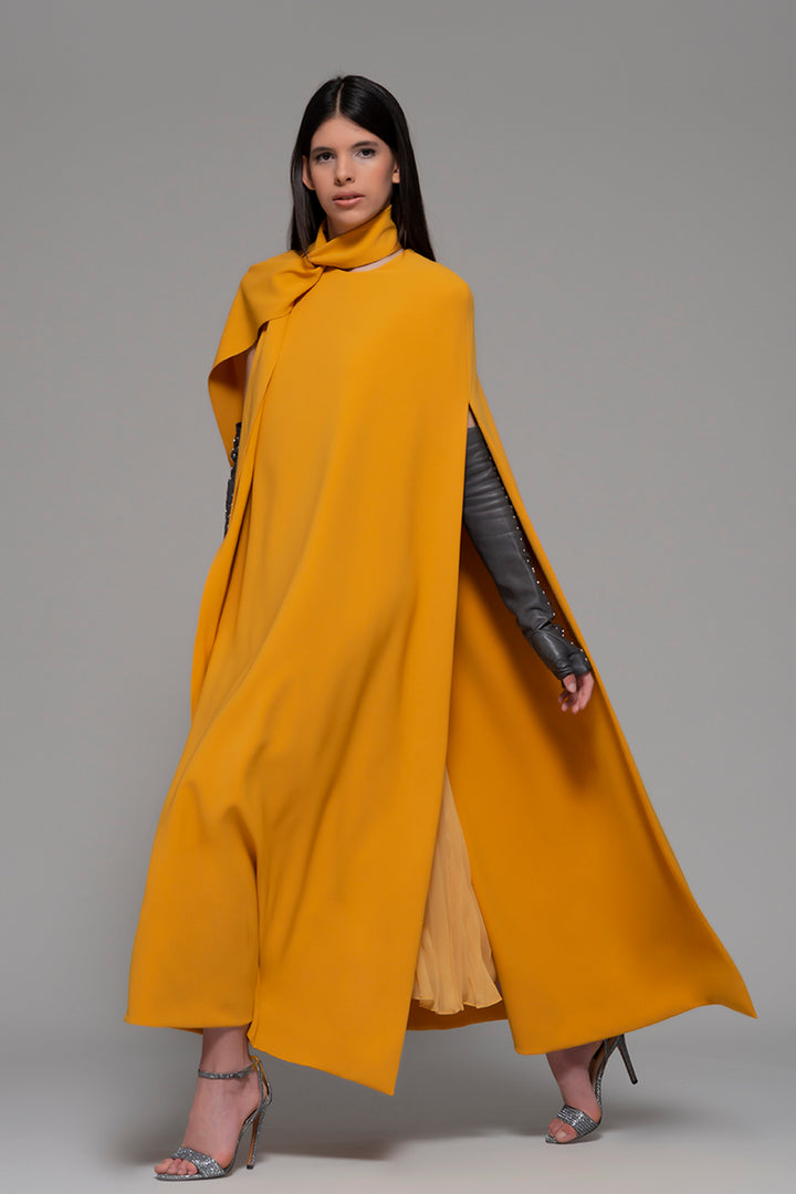 Sleeveless Pleated Midi Dress with Cloak