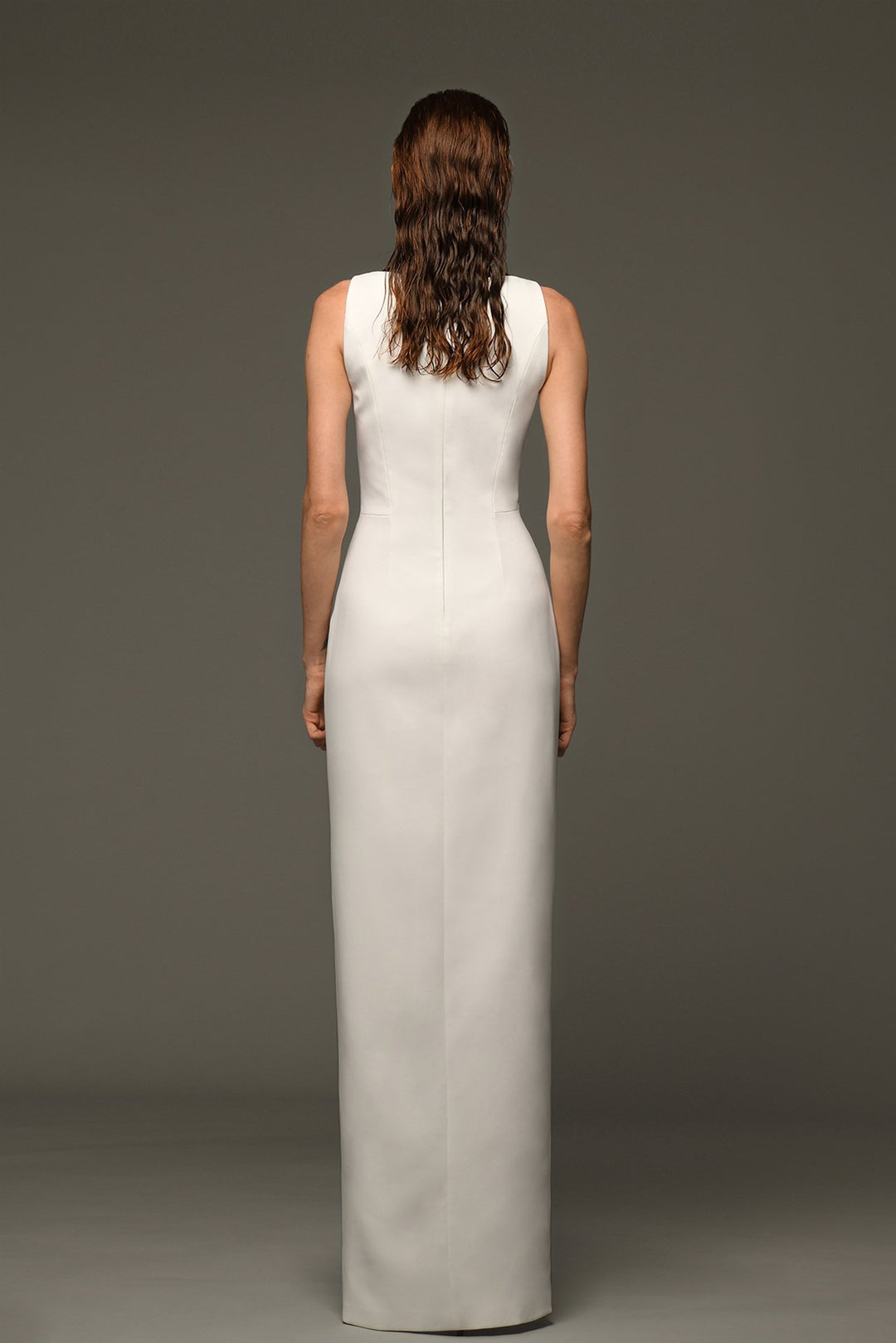 Exaggerated deep V tulle neckline crepe dress US 12 / Off-White Exaggerated deep V tulle neckline crepe dress US 12 / Off-White
