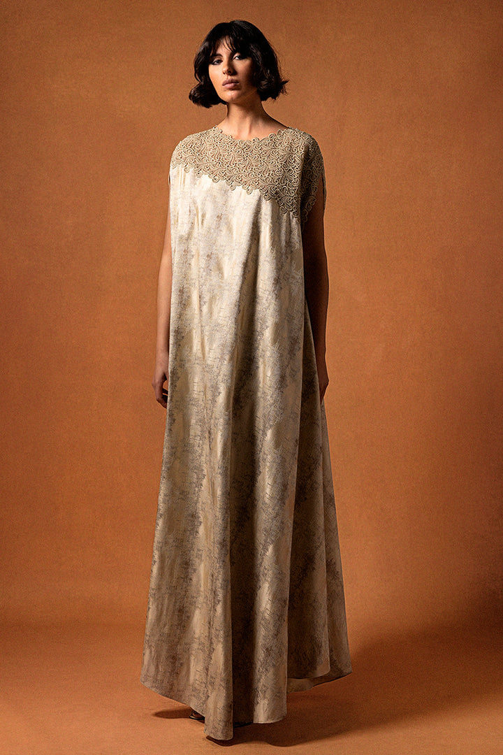 Sleeveless Silk Jacquard Kaftan with Guipure