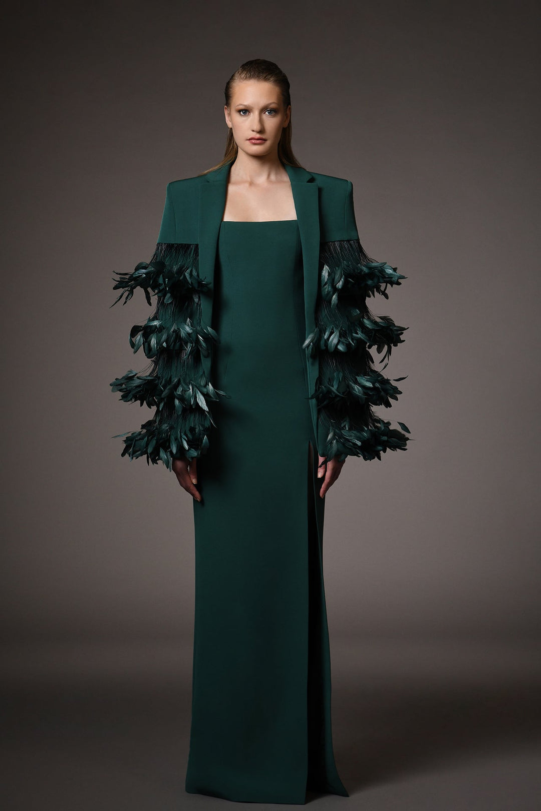 Crepe dress with cape in feathers Green / US 8 Crepe dress with cape in feathers Green / US 8