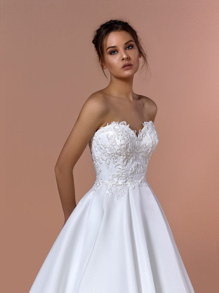 Strapless Princess Dress with Embroidery