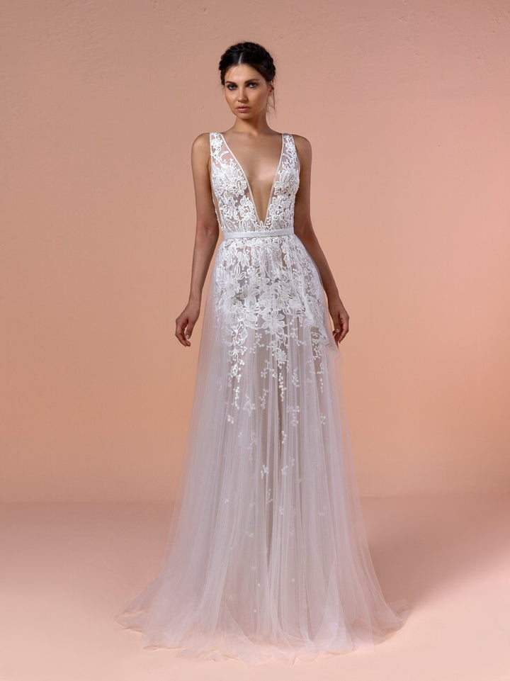 White Tulle Embroidered Sleeveless A-line Flared Wedding Dress