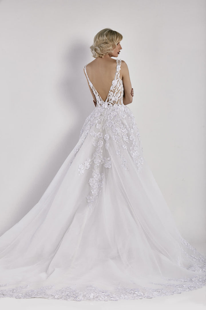 Sleeveless Tulle A-line Dress with Embroidery and Draping